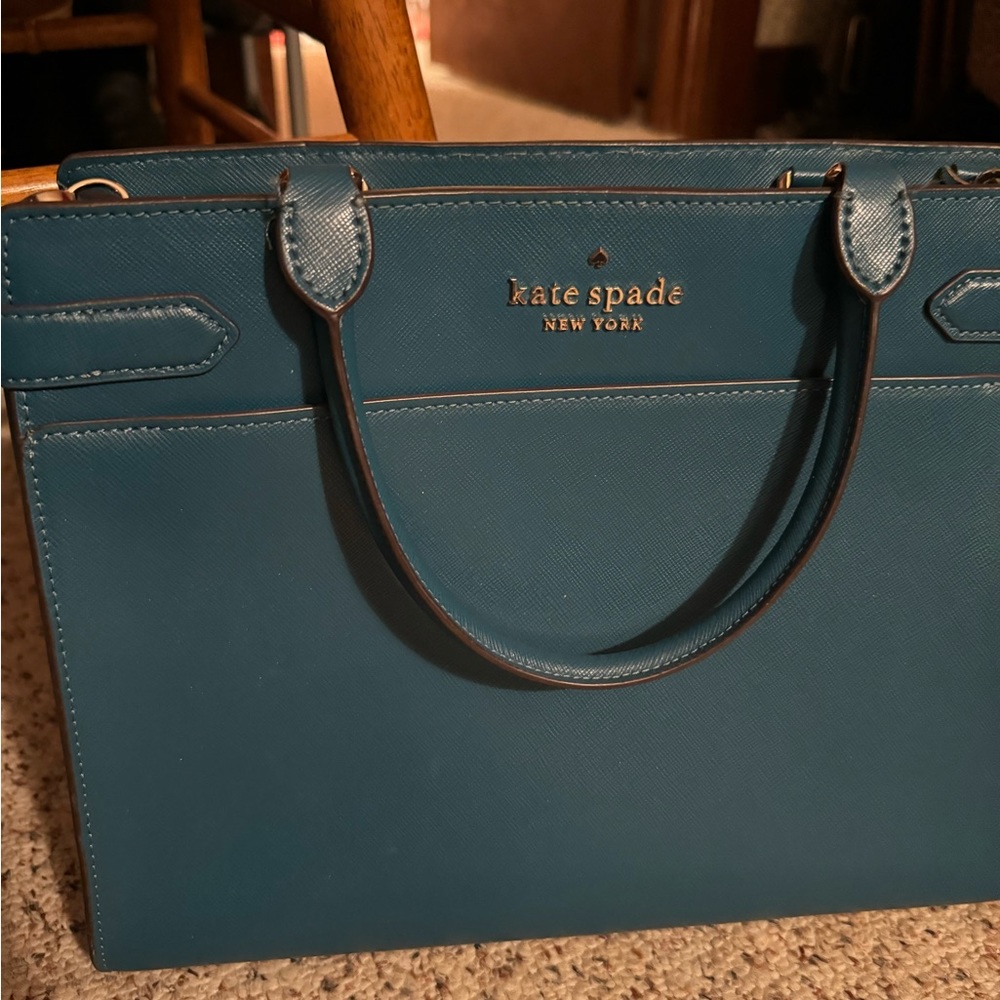 Kate Spade ♠️ turquoise purse.